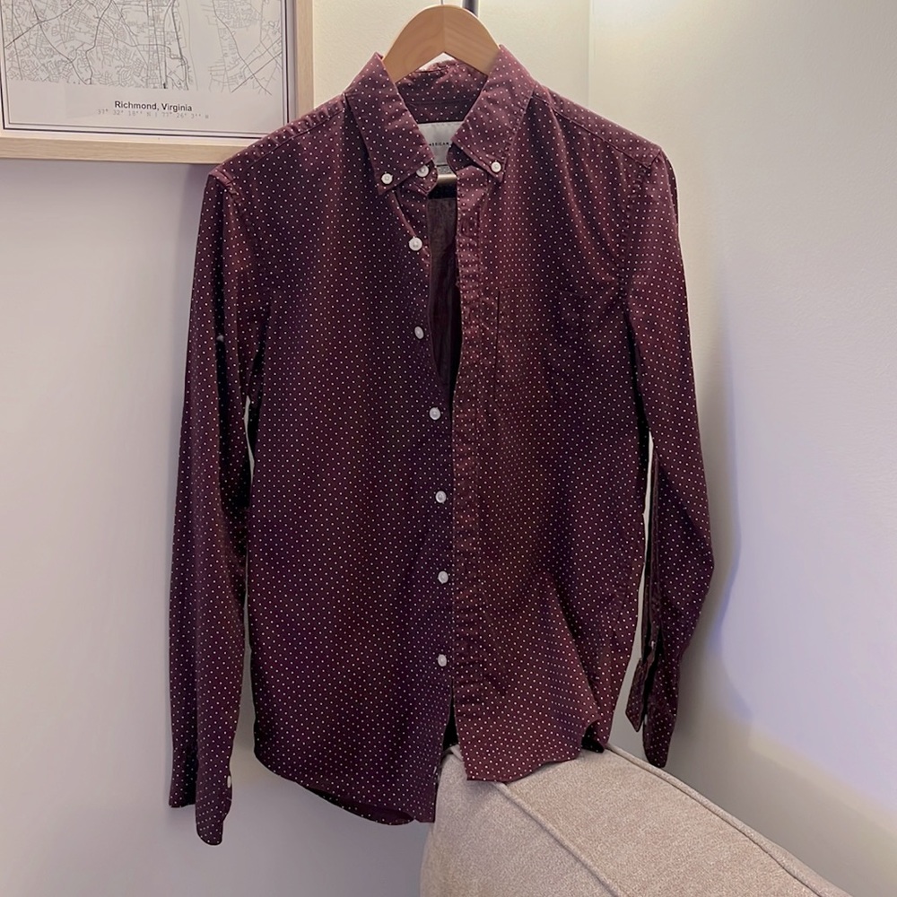 American Eagle (AE) Men’s Maroon Button-down